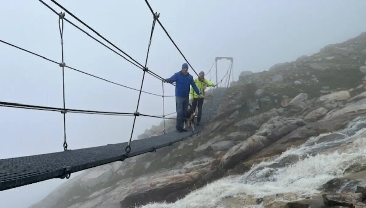 OB Sven Schoeller und Vereinsvorsitzender Manfred Hesse auf der Wollbachbrücke | © Sektion Kassel